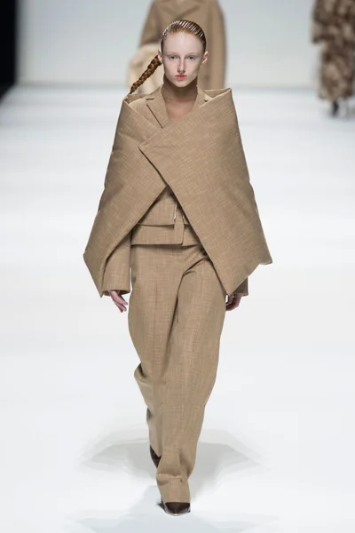 Look 41